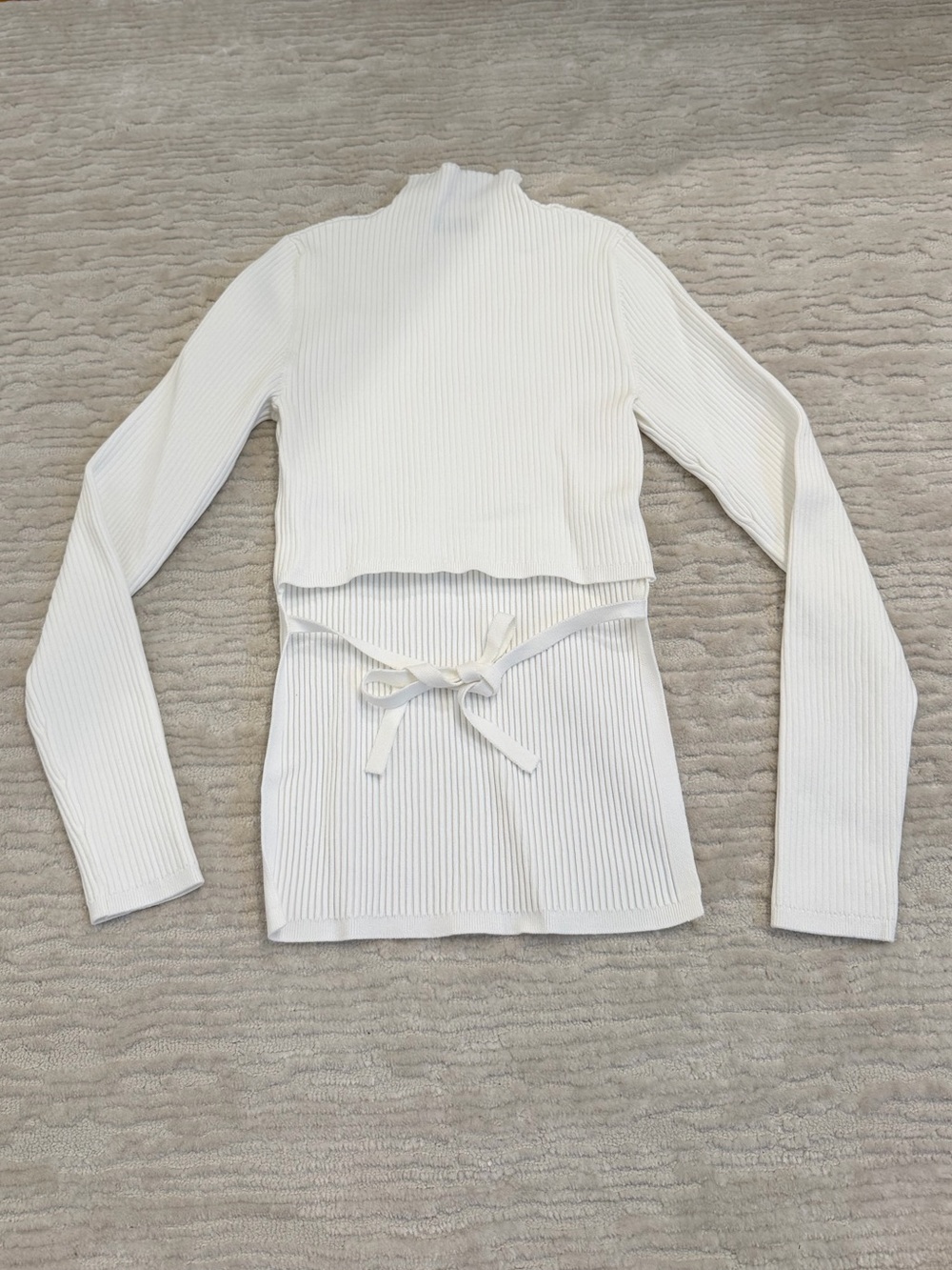 Aritzia babaton sculpt knit tie back long sleeve top